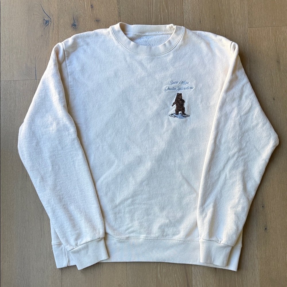 Brandy Melville Cream Yellowstone Bear Graphic Sweatshirt